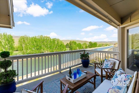 Photo of 5110 S Surprise Way #203, Boise, ID 83716 (MLS # 98989749)
