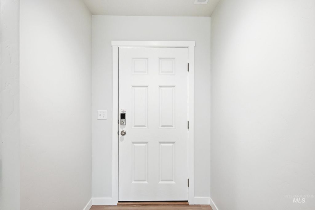 Photo of 515 Pine St, New Plymouth, ID 83655 (MLS # 98978063)