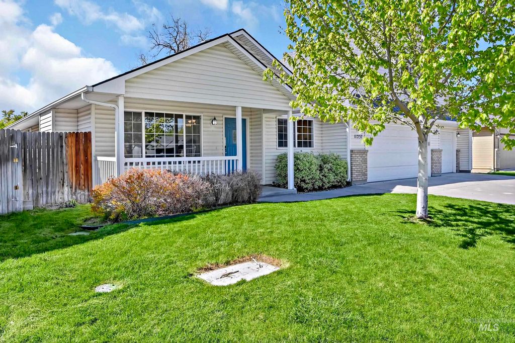 Photo of 11237 W W Abram Dr, Boise, ID 83713 (MLS # 98984080)