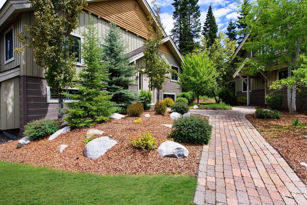 Photo of 1411 Hearthstone Court, McCall, ID 83638 (MLS # 98961806)