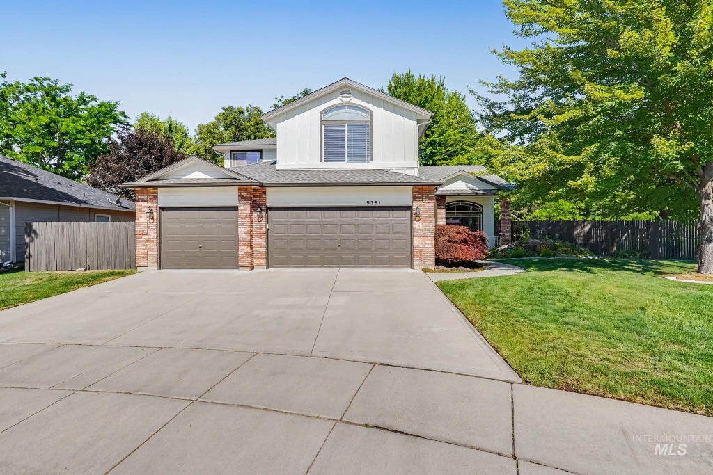 Photo of 5361 N Lawsonia Pl, Boise, ID 83713 (MLS # 98990479)