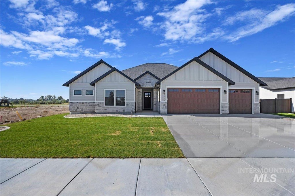 Photo of 2328 Cattail Drive, Twin Falls, ID 83301 (MLS # 98976584)