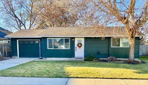 Photo of 3897 S Yorktown Way, Boise, ID 83706 (MLS # 98969725)