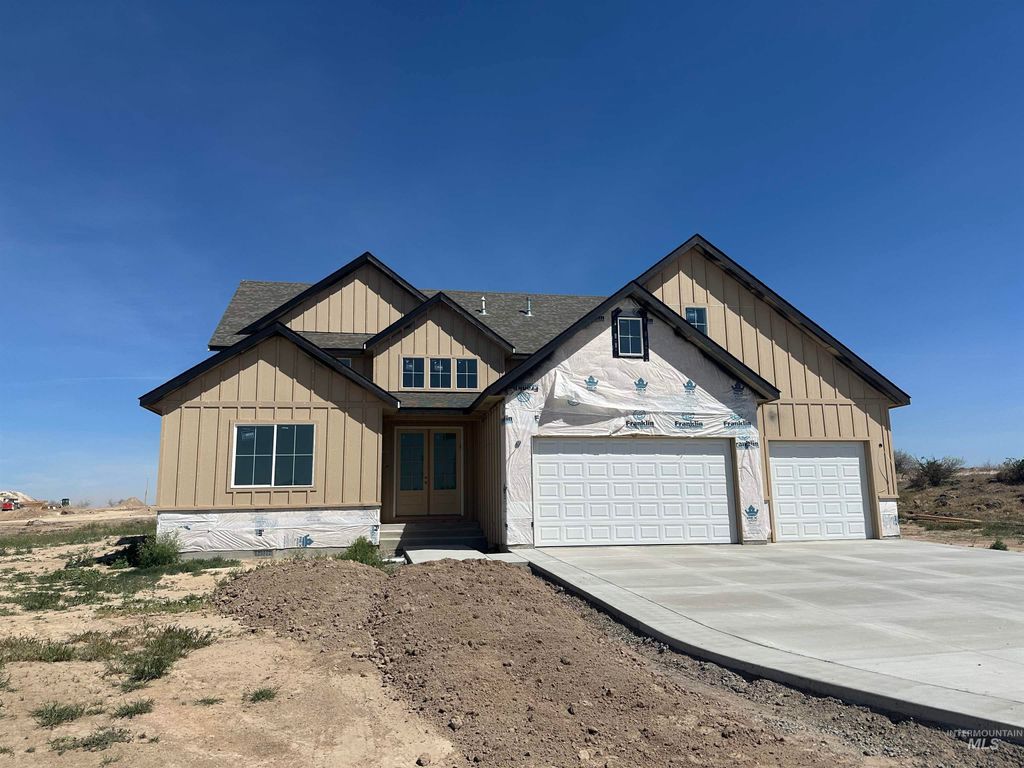 Photo of 3035 Lake View Ct, Twin Falls, ID 83301 (MLS # 98985197)