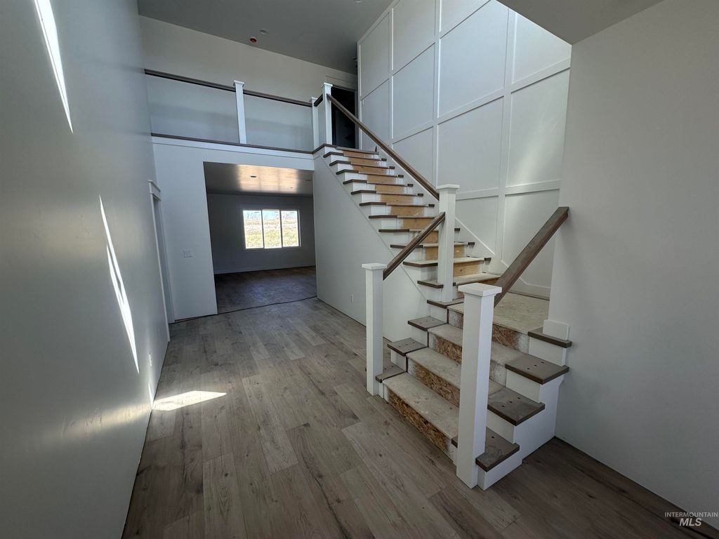 Photo of 3035 Lake View Ct, Twin Falls, ID 83301 (MLS # 98985197)
