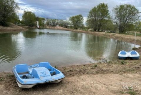 Photo of 5601 E Victory Rd, Nampa, ID 83687 (MLS # 98953722)