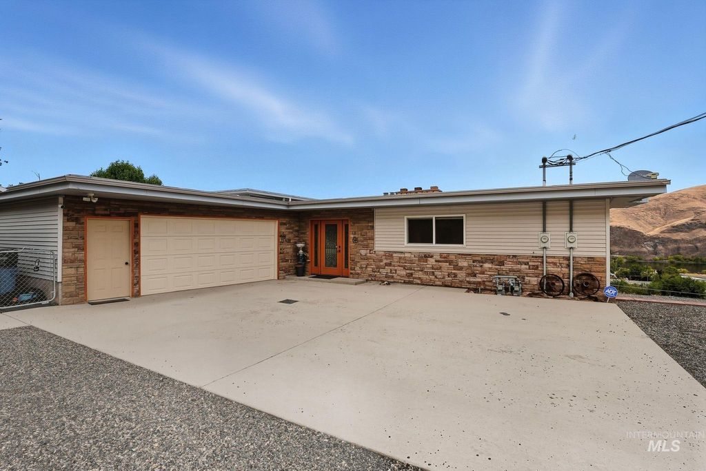 Photo of 1101 5th Street, Asotin, WA 99402 (MLS # 98963921)