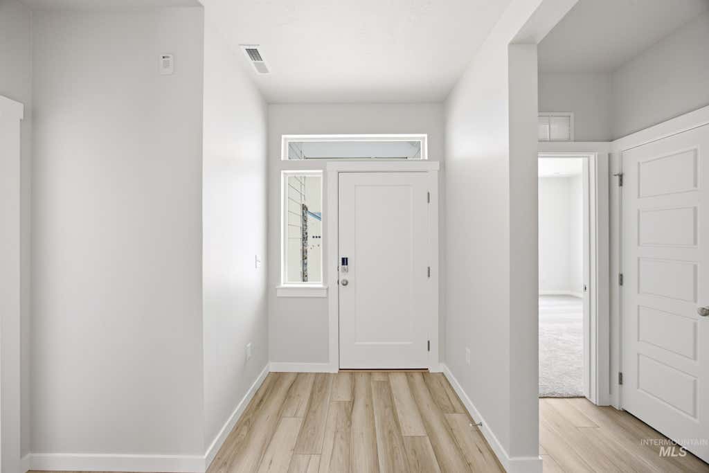 Photo of 5305 S Big Jacks Creek Ave, Nampa, ID 83686 (MLS # 98996131)
