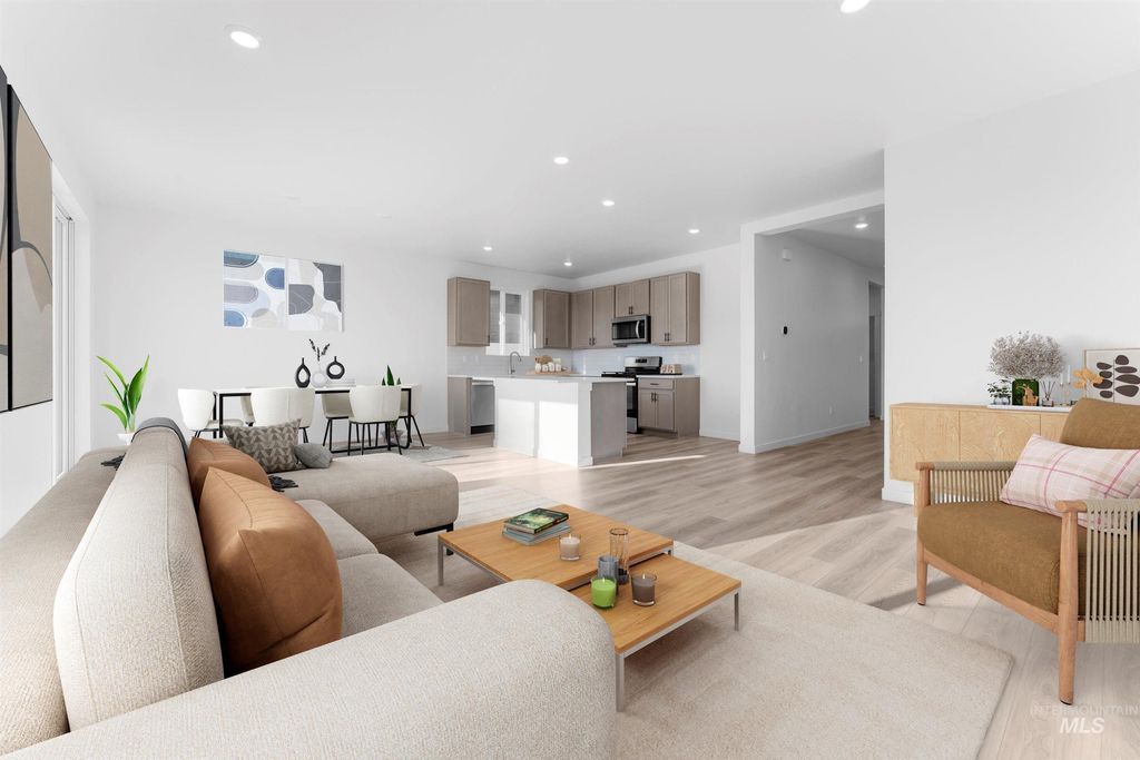 Photo of 820 E Exploration Dr, Kuna, ID 83634 (MLS # 98970433)