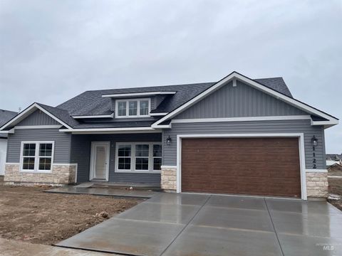 Photo of 1122 Crestview Dr, Twin Falls, ID 83301 (MLS # 98975589)