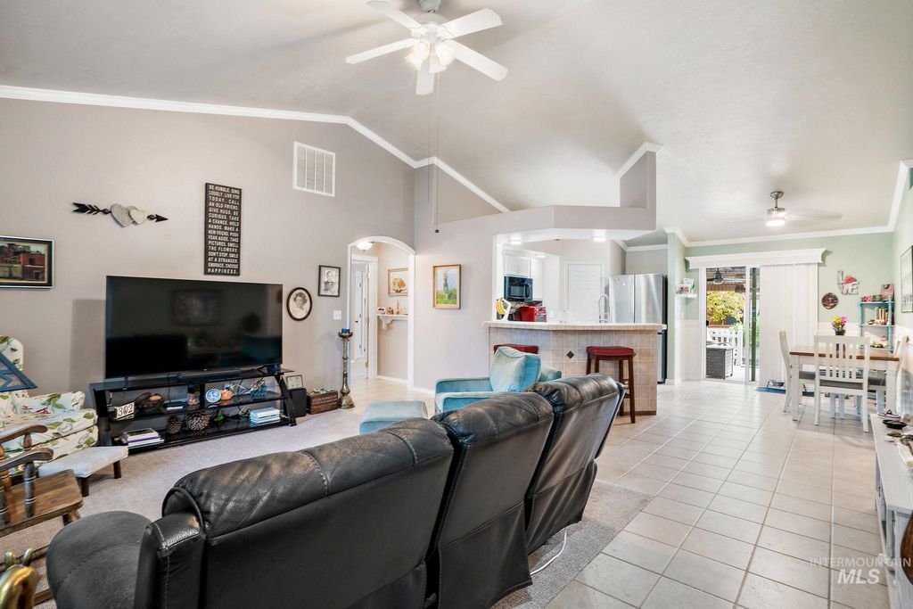 Photo of 1690 N Henderson Ave, Meridian, ID 83646 (MLS # 98972375)