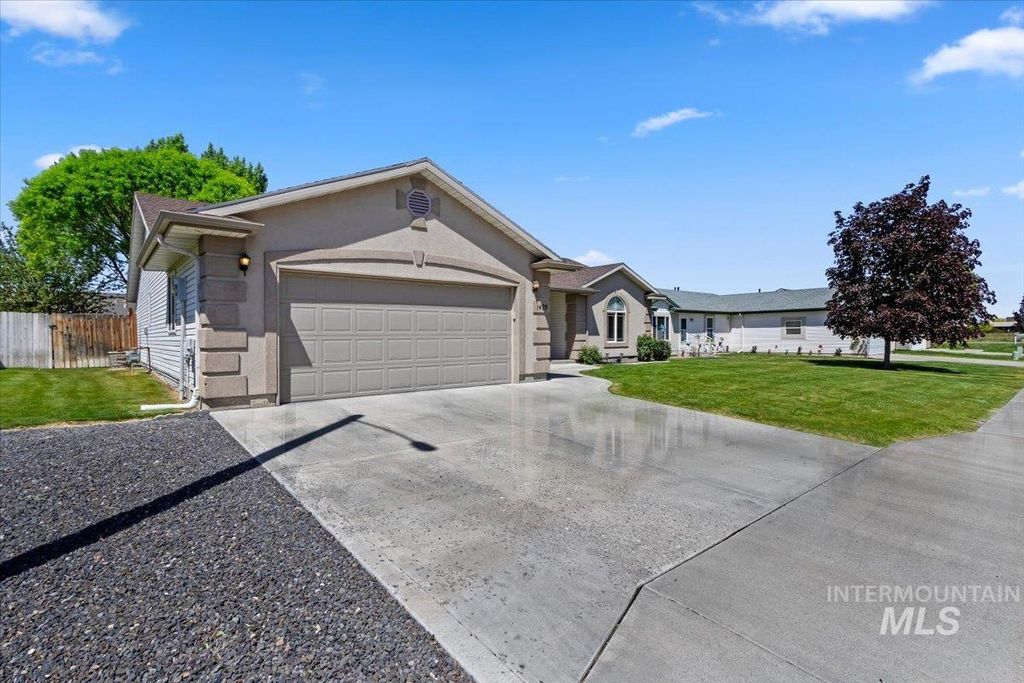 Photo of 1495 North Pointe Drive, Twin Falls, ID 83301 (MLS # 98986599)