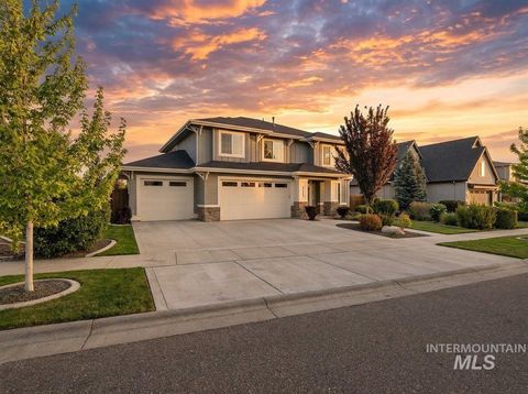Photo of 5986 N Vicenza Ave, Meridian, ID 83646 (MLS # 98983037)