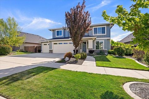 Photo of 5986 N Vicenza Ave, Meridian, ID 83646 (MLS # 98983037)
