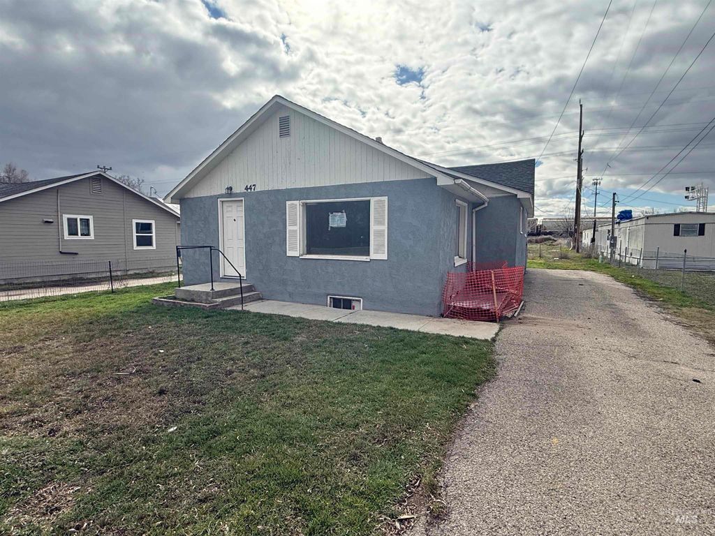 Photo of 447 1st St N St, Nampa, ID 83687 (MLS # 98976380)