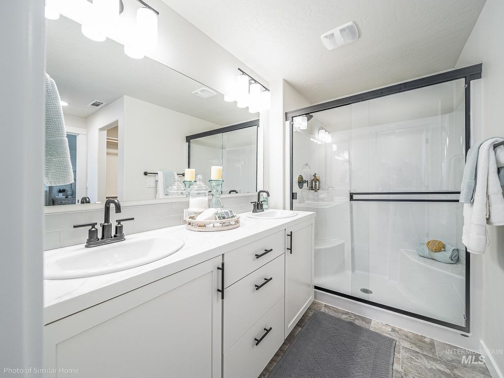Photo of 878 W Galloper St #Edgewood Lot 1 Block, Nampa, ID 83686 (MLS # 98988447)