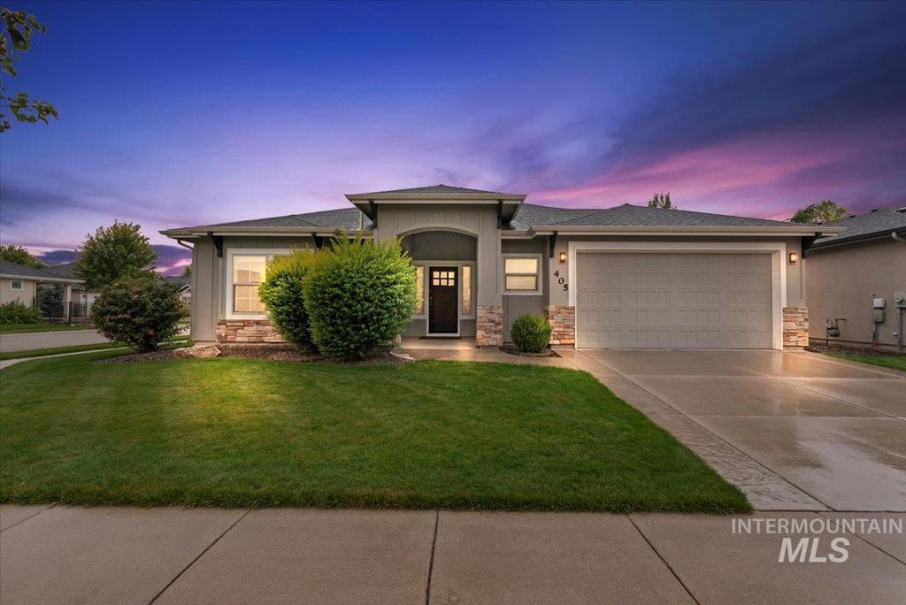 Photo of 405 W Cagney St, Meridian, ID 83646 (MLS # 98963522)