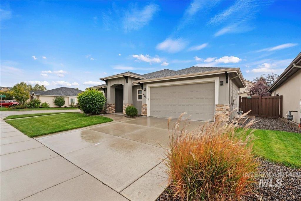 Photo of 405 W Cagney St, Meridian, ID 83646 (MLS # 98963522)