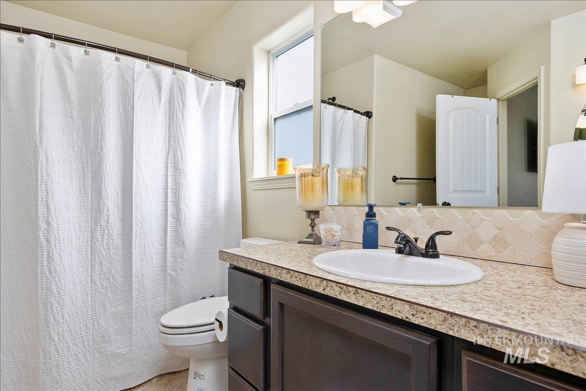 Jerome, Idaho 83338, United States, 3 Bedrooms Bedrooms, ,2 BathroomsBathrooms,Residential,Active,226176