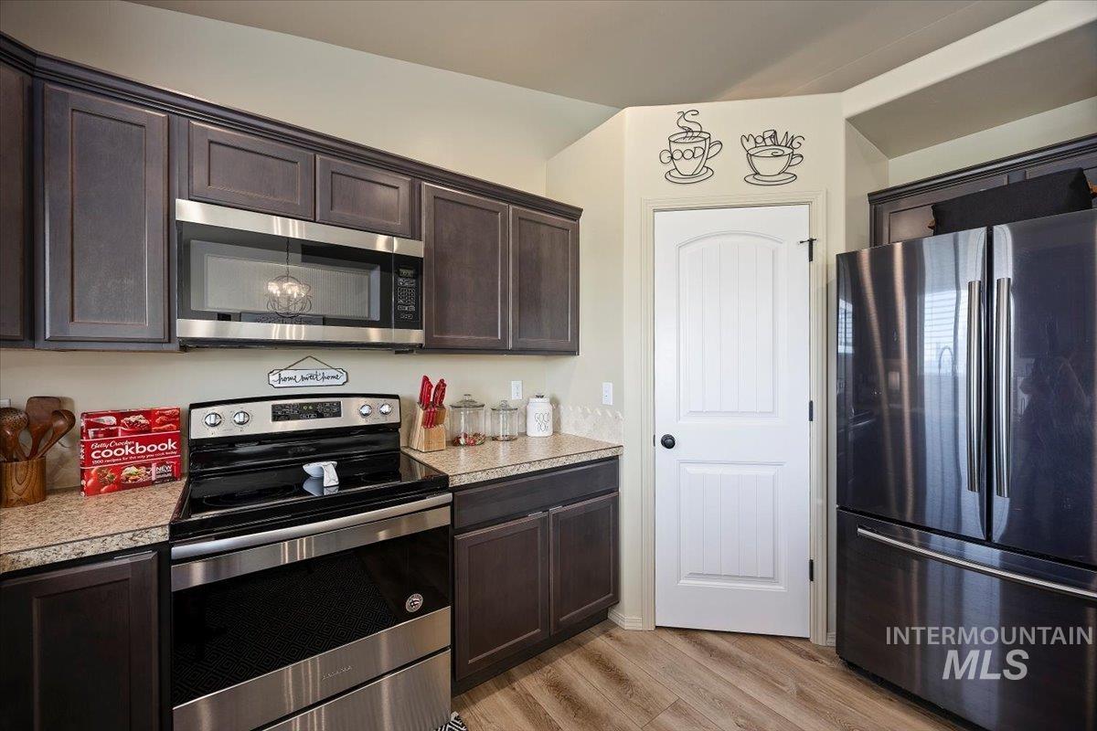 Jerome, Idaho 83338, United States, 3 Bedrooms Bedrooms, ,2 BathroomsBathrooms,Residential,Active,226176