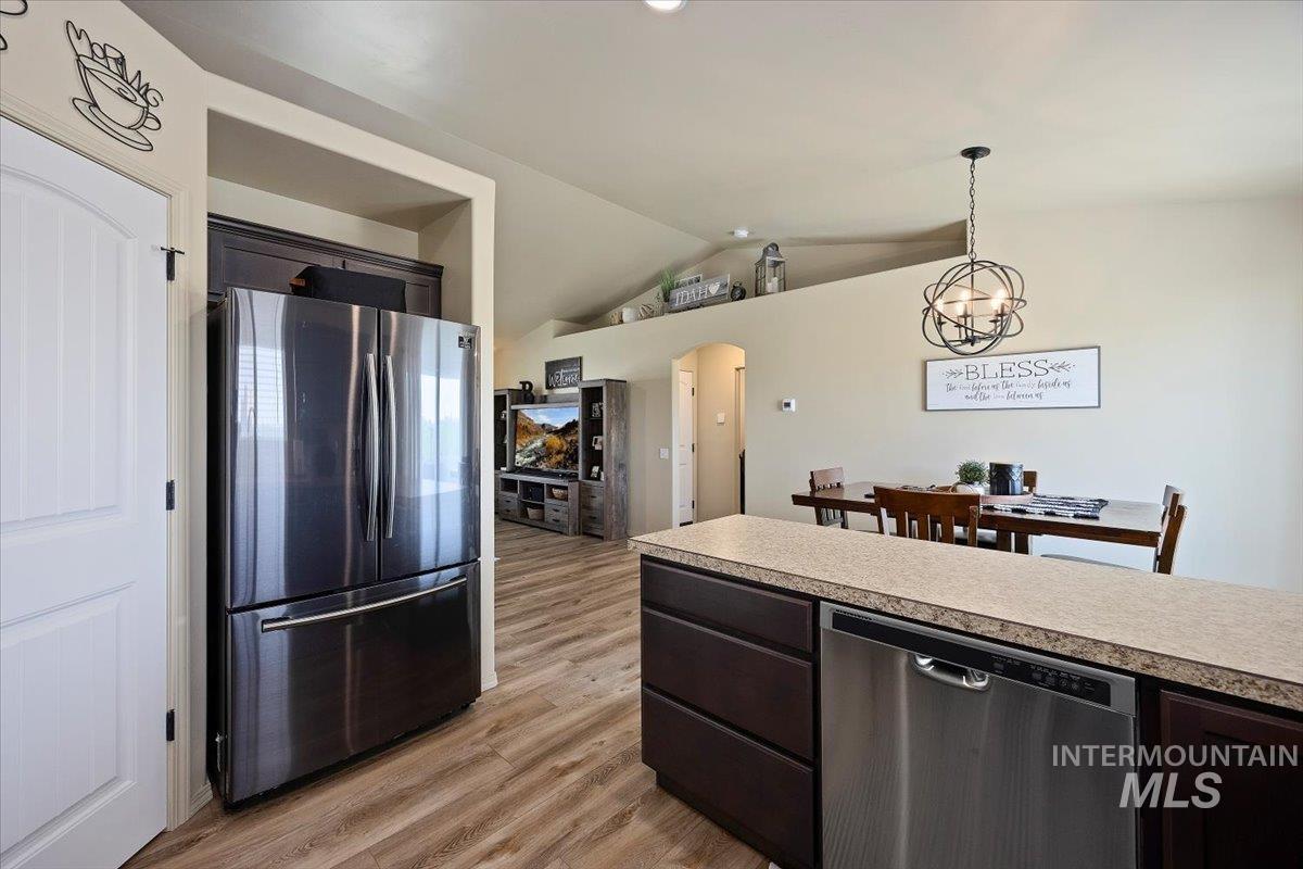 Jerome, Idaho 83338, United States, 3 Bedrooms Bedrooms, ,2 BathroomsBathrooms,Residential,Active,226176