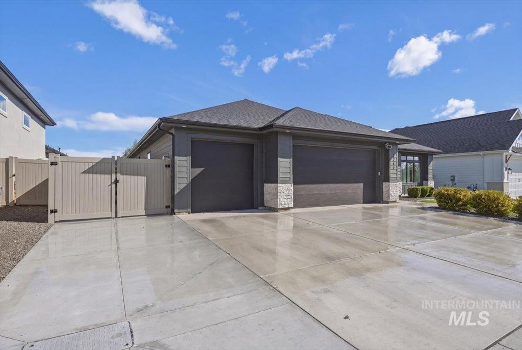 Photo of 2242 E Timber Trail St, Kuna, ID 83634 (MLS # 98982565)