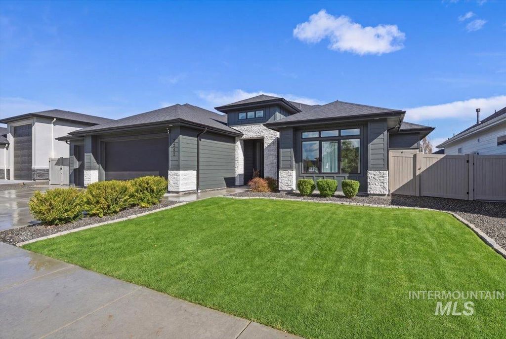 Photo of 2242 E Timber Trail St, Kuna, ID 83634 (MLS # 98982565)