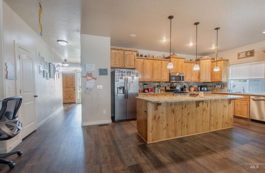 Photo of 5010 S Lava Springs Loop, Nampa, ID 83686 (MLS # 98965046)