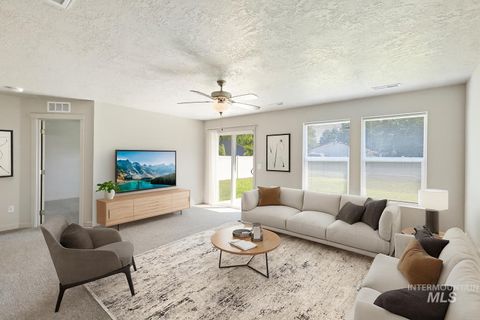 Photo of 15066 N Bonelli Ave, Nampa, ID 83651 (MLS # 98958145)