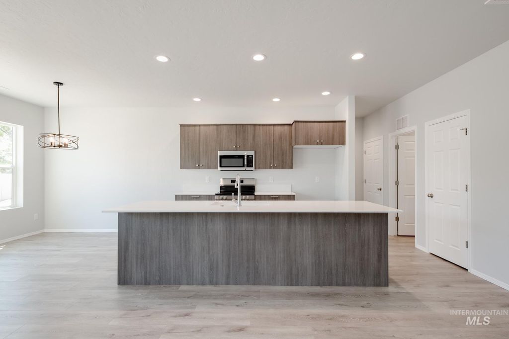 Photo of 17690 N Boone Peak Ave, Nampa, ID 83687 (MLS # 98974797)