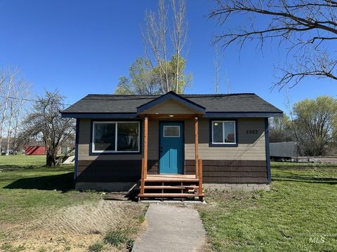 5562 95 Spur Hwy Ontario OR 97914