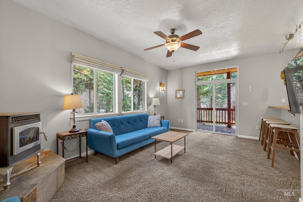 Photo of 865 Shelia LN, McCall, ID 83638 (MLS # 98985405)