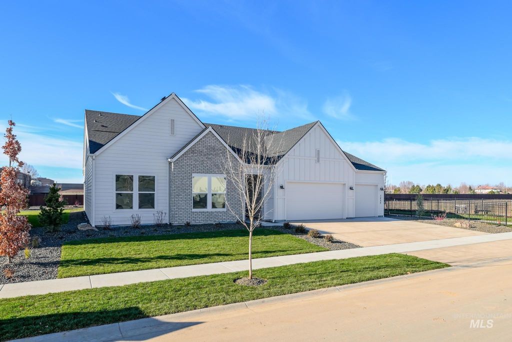 Photo of 1435 N Shelby Ave, Eagle, ID 83616 (MLS # 98968959)