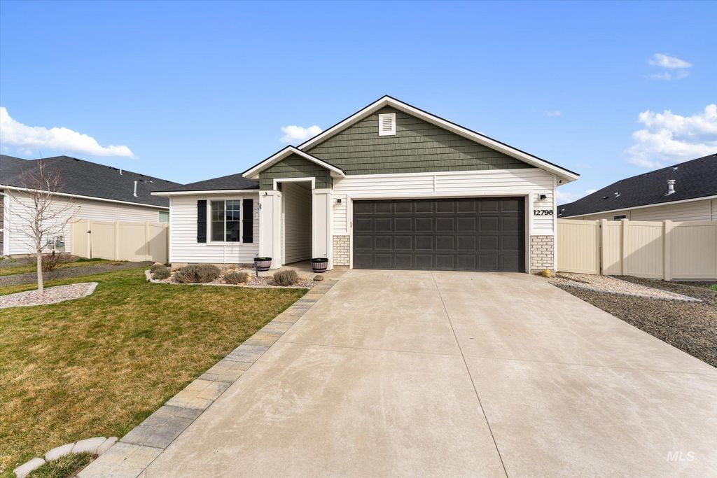 Photo of 12798 Devonshire St, Caldwell, ID 83607 (MLS # 98977904)