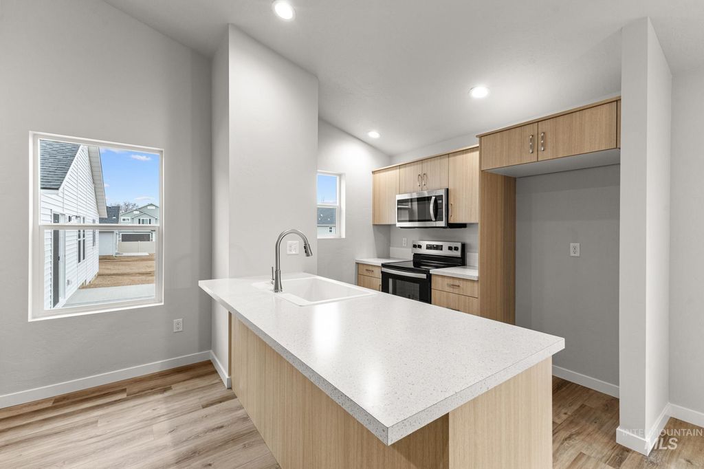 Photo of 3042 W Taiban Creek Dr, Kuna, ID 83634 (MLS # 98981597)