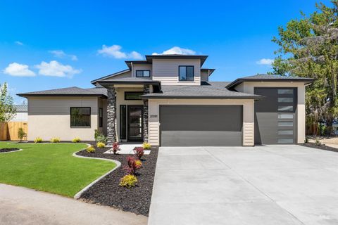 Photo of 2591 S Greenwood Circle, Boise, ID 83706 (MLS # 98990867)
