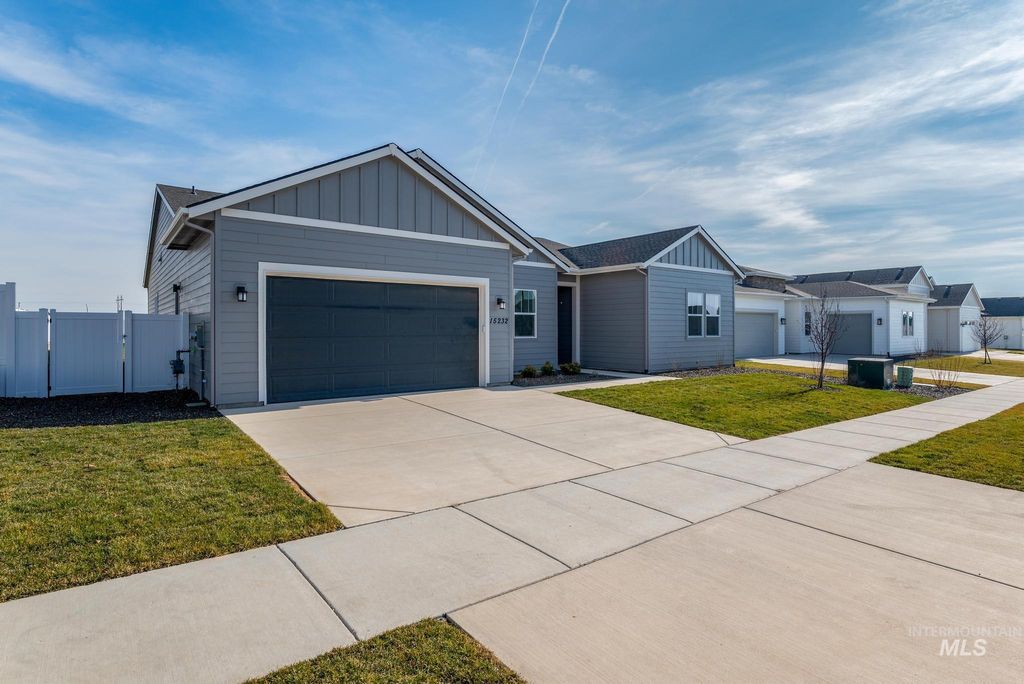 Photo of 15232 Steel Cloud Ave, Caldwell, ID 83607 (MLS # 98978969)