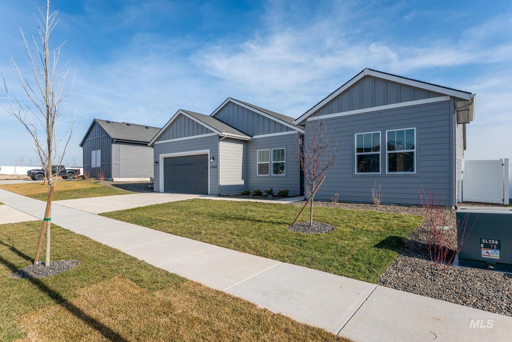 Photo of 15232 Steel Cloud Ave, Caldwell, ID 83607 (MLS # 98978969)