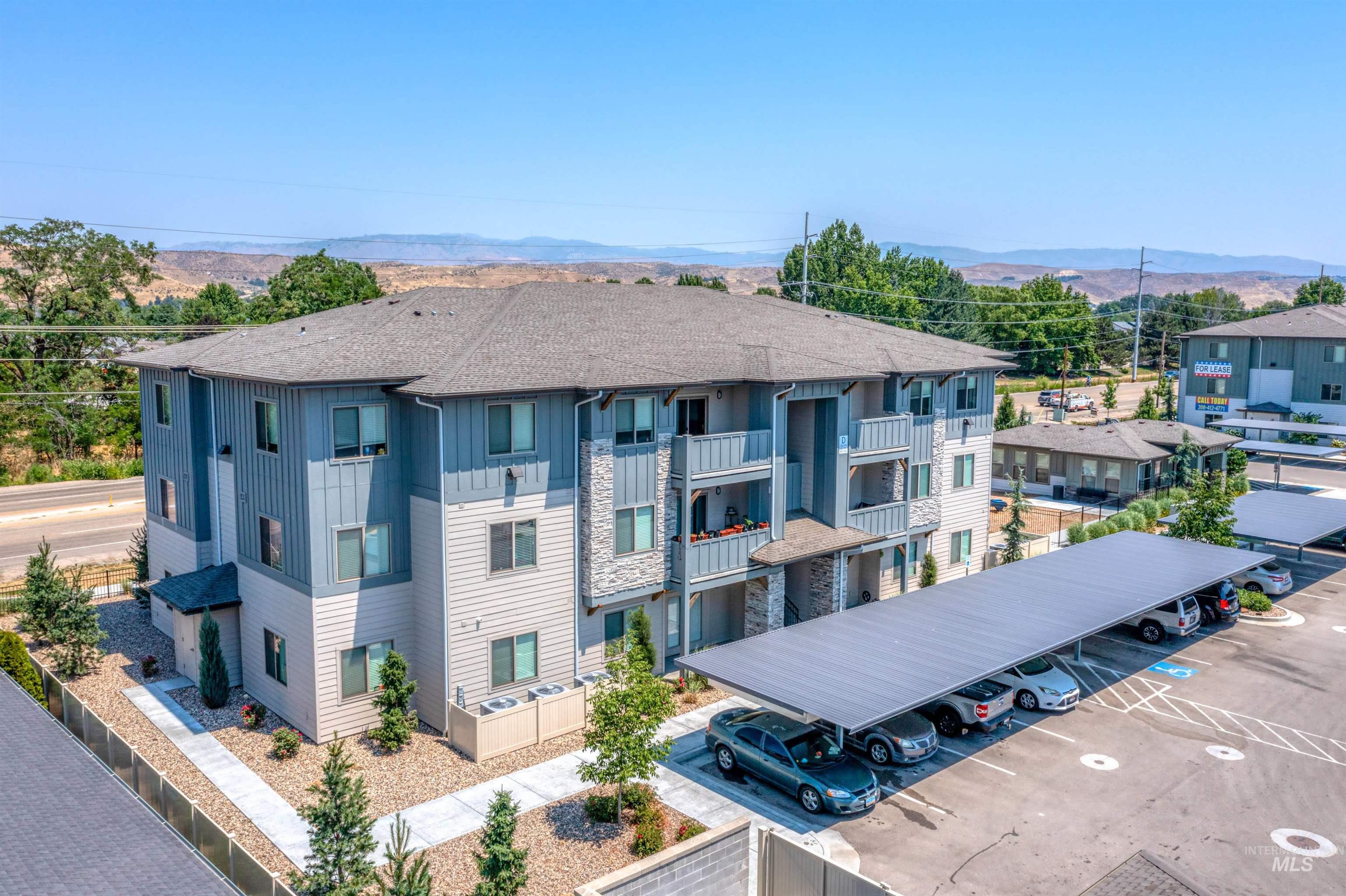 Bird's eye view of a mountainous background