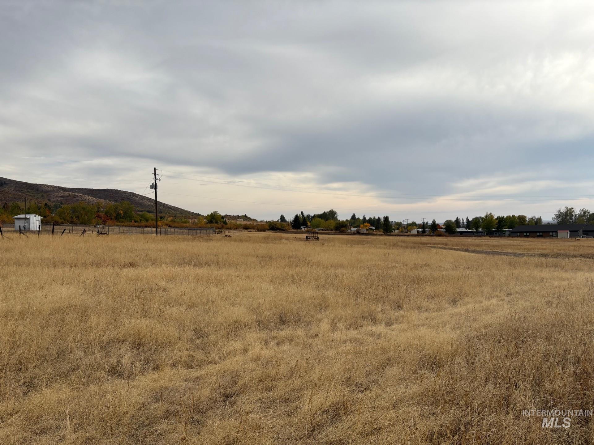 TBD Lot 6 Blk 1 Circle Dr