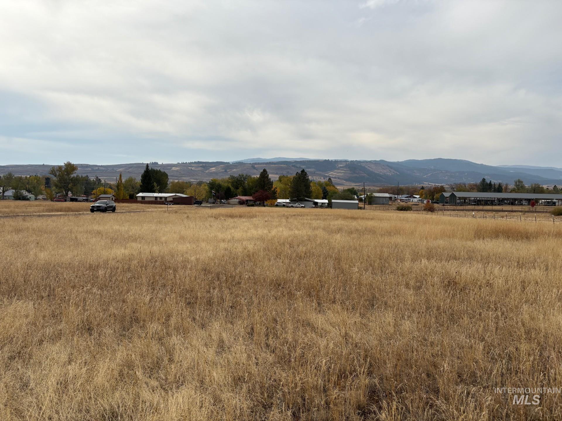 TBD Lot 6 Blk 1 Circle Dr