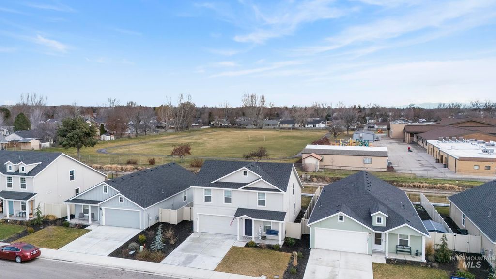 Photo of 11065 W Hidden Point St, Star, ID 83669 (MLS # 98975336)