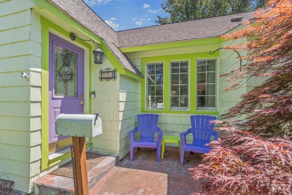 Photo of 924 N Street ST, Lewiston, ID 83501 (MLS # 98990947)