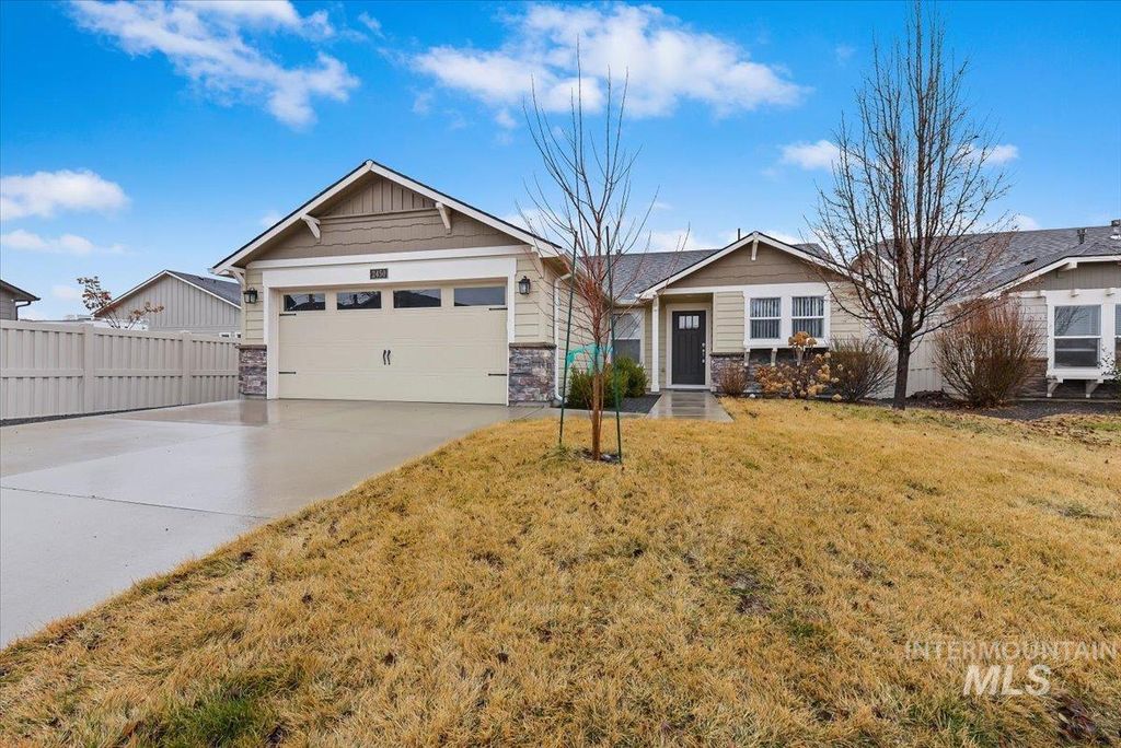 Photo of 2450 W Foxglove, Nampa, ID 83686 (MLS # 98976913)