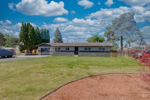 Photo of 20803 N Friends Rd, Greenleaf, ID 83626 (MLS # 98985341)