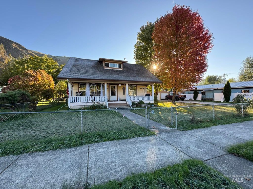 Photo of 217 Main St, Kooskia, ID 83539 (MLS # 98965331)