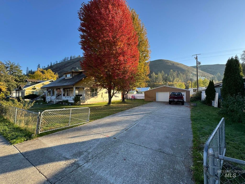 Photo of 217 Main St, Kooskia, ID 83539 (MLS # 98965331)