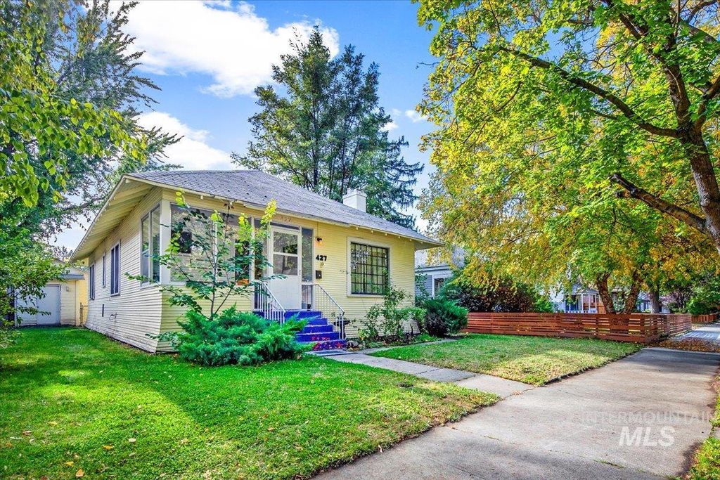 Photo of 427 W Thatcher St, Boise, ID 83702 (MLS # 98964951)