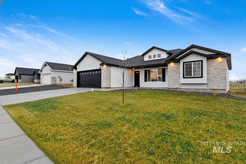 Photo of 841 Waveland Avenue, Filer, ID 83328 (MLS # 98972439)