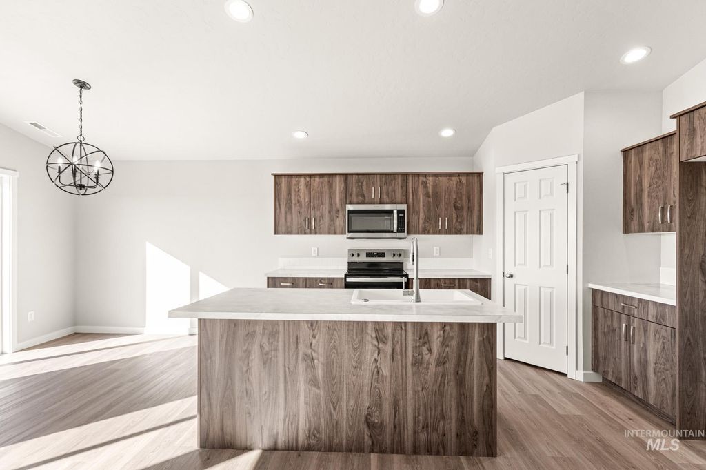 Photo of 3449 E Hornbeam Dr, Nampa, ID 83686 (MLS # 98985554)